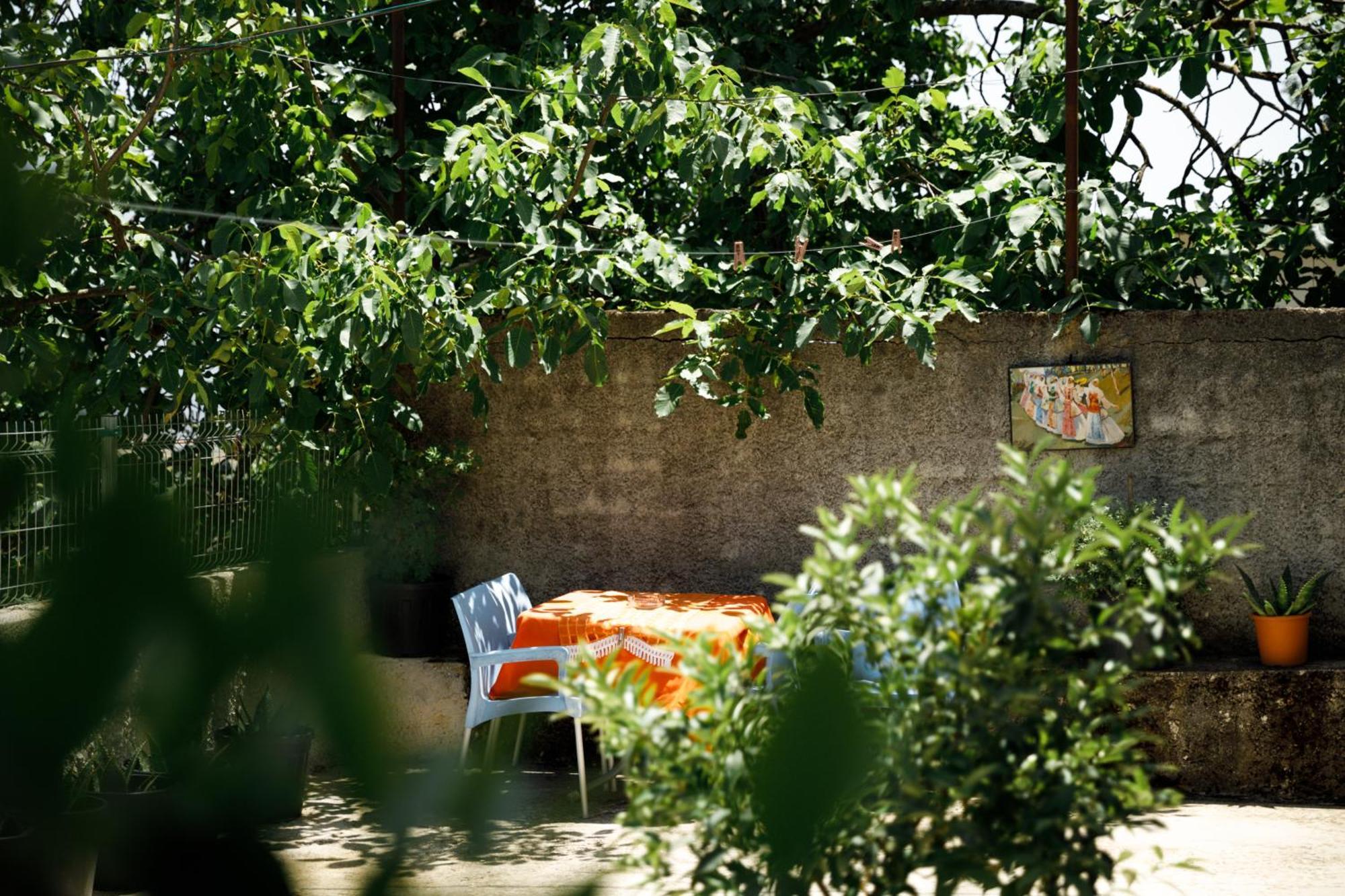 Leka Guesthouse Gjirokastër Buitenkant foto